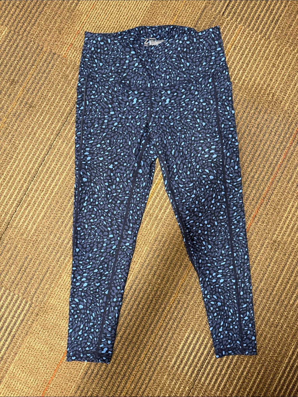 💙 Zella Navy Blue Leggings with Light Blue Print Large 💙